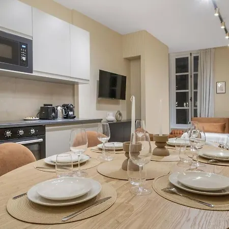 Appart 6pers#2 Bedrooms#bastille#placedesvosges#ac *